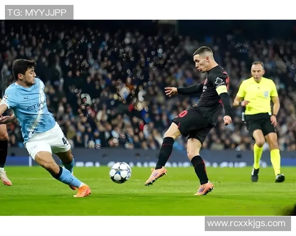 英超激战曼城大胜本菲卡争议判罚引发全场热议