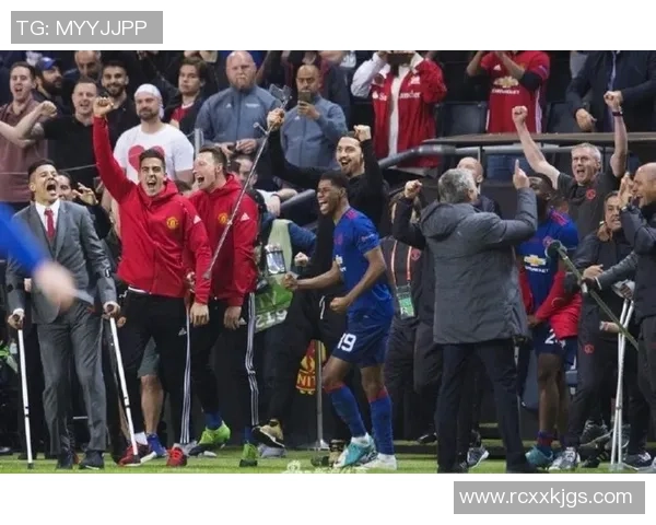 欧联杯曼联与莱比锡战成平局意外冷门引发全场热议与分析